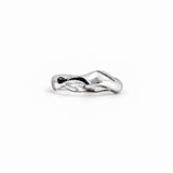 Handgefertigter Organic Silberring aus 925 Sterling Silber mit gewellter Form und hochglanzpolierter Oberfläche