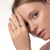 Frau mit Offener Ring Zirkonia Silber