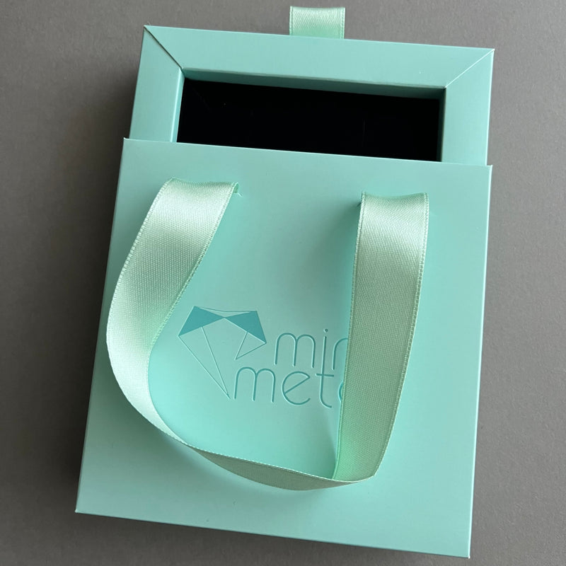 minigrüne Schmuck Box