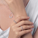 Zarter Stacking Ring aus 925 Silber – minimalistischer Ring in Silber am Finger
